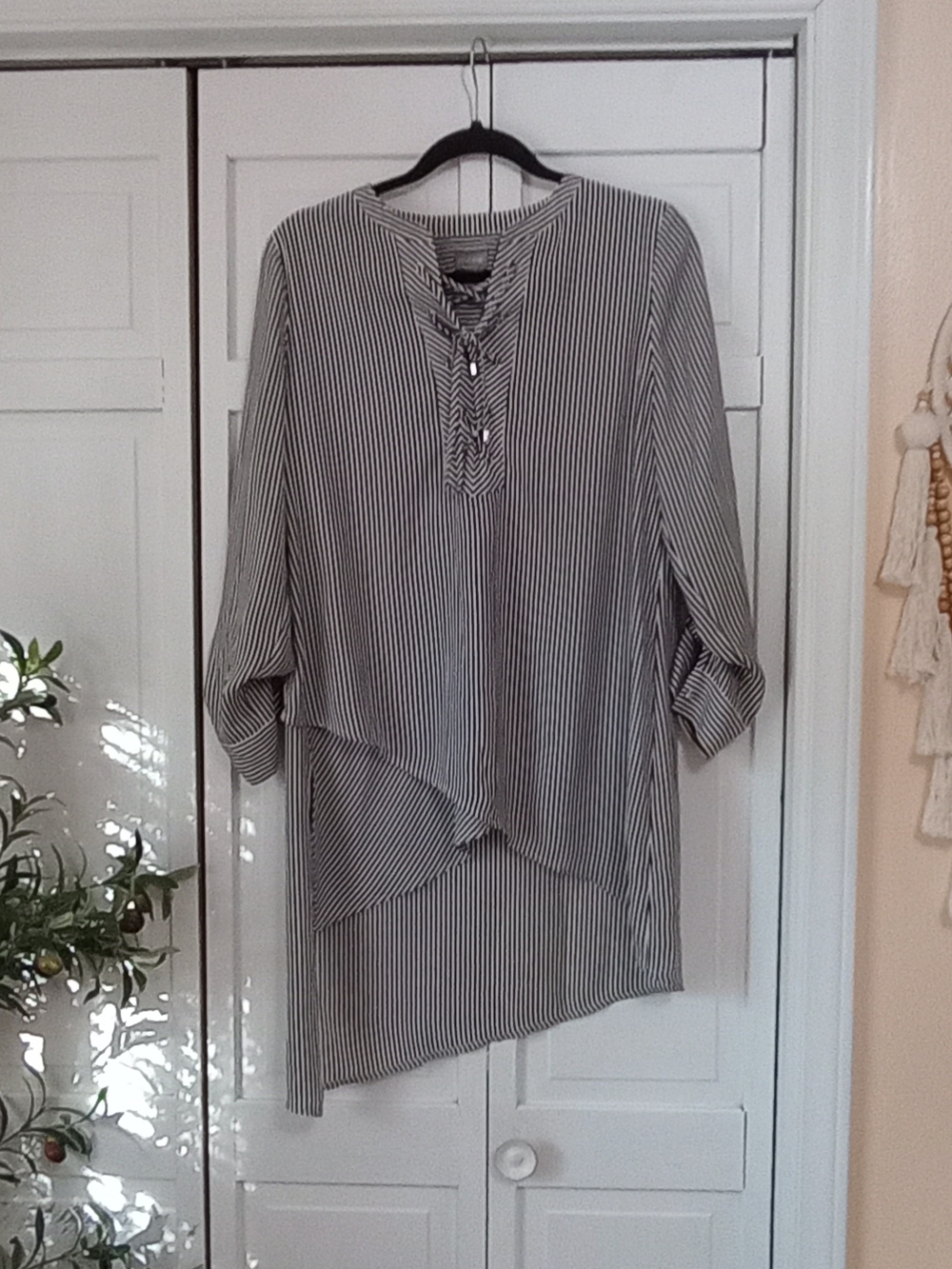 Chico's Black & White Striped Asymmetric Tunic Size 0 ( US Small 4/6)